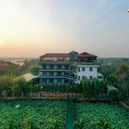 Khu Nghi Duong Huong Sen - Binh My, Cu Chi Cidade de Ho Chi Minh Exterior foto